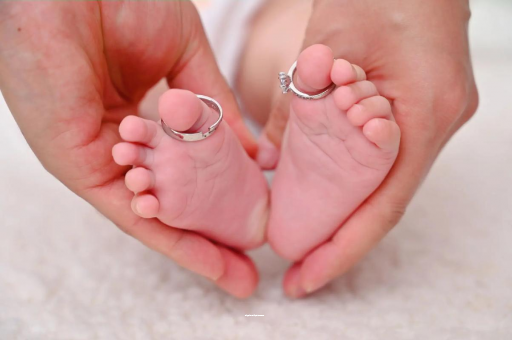 谷城孕妇两个月肚子疼